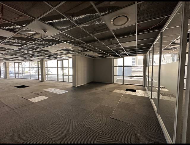 236.80M² OFFICE TO LET IN ECO PARK ESTATE